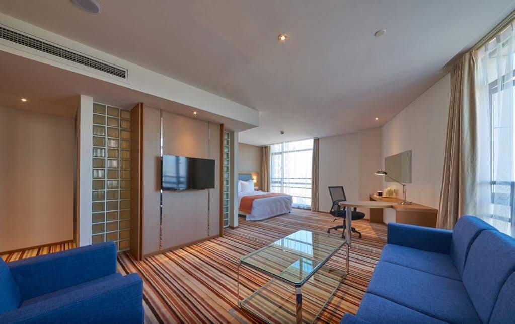 Holiday Inn Express Shanghai Jiading Industry Park By Ihg ภายนอก รูปภาพ